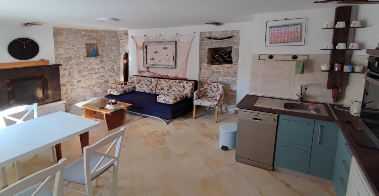 סרסר Apartmani Peljesac Sova מראה חיצוני תמונה