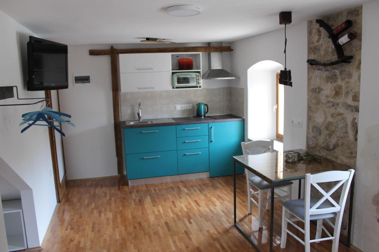 סרסר Apartmani Peljesac Sova מראה חיצוני תמונה
