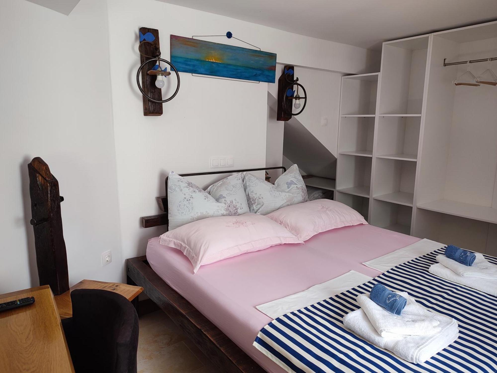 סרסר Apartmani Peljesac Sova מראה חיצוני תמונה